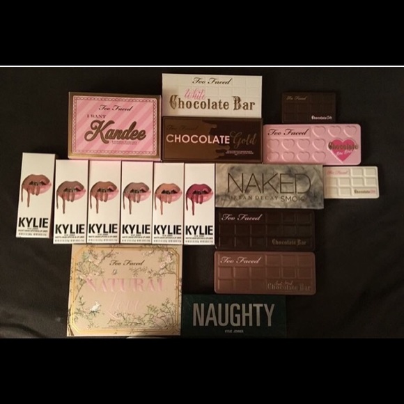 Makeup bundle - Picture 1 of 1